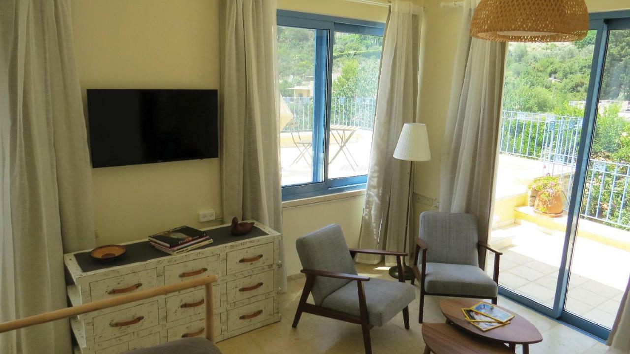 Artsea Studio Apartment With Sea View Ein Hod Exterior foto